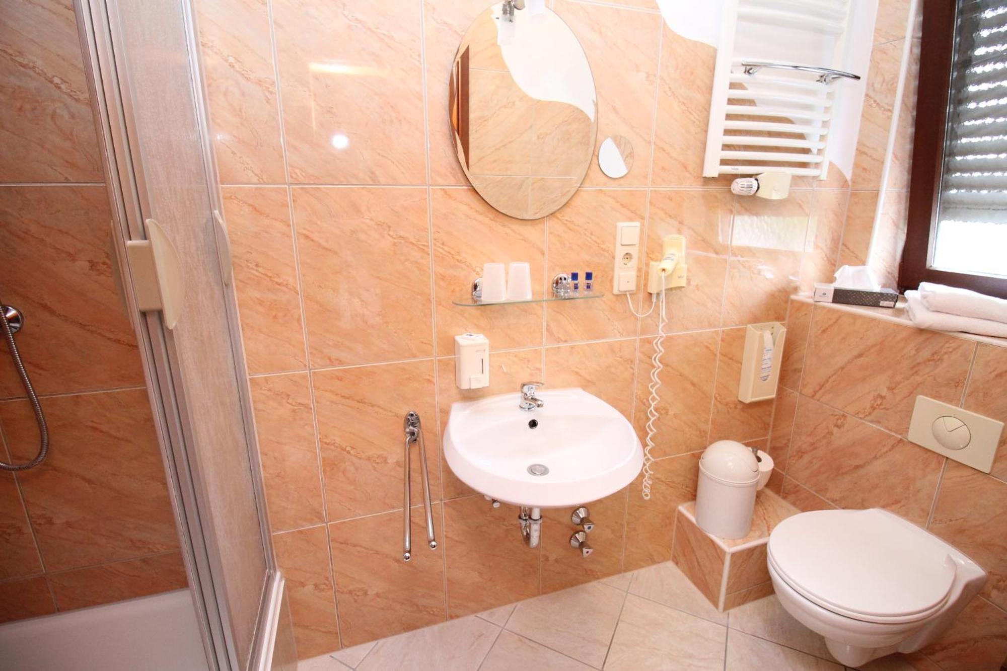 Hotel Geromont Plaidt Zewnętrze zdjęcie